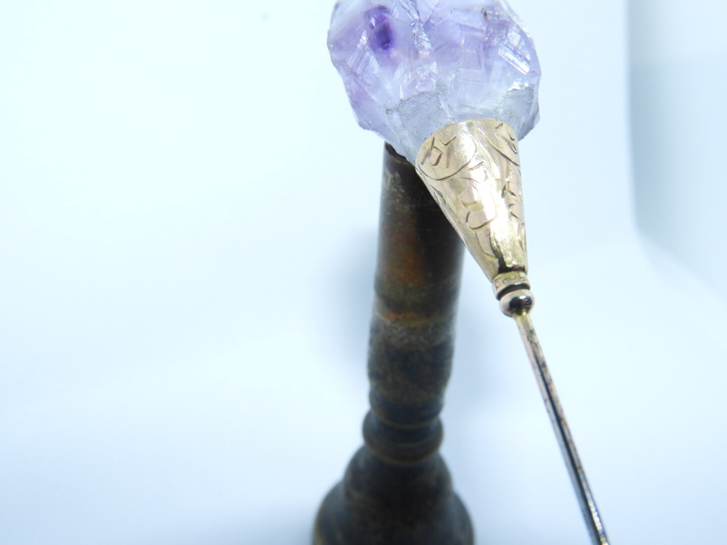 Antique Gold-Plated Raw Amethyst Hat Pin