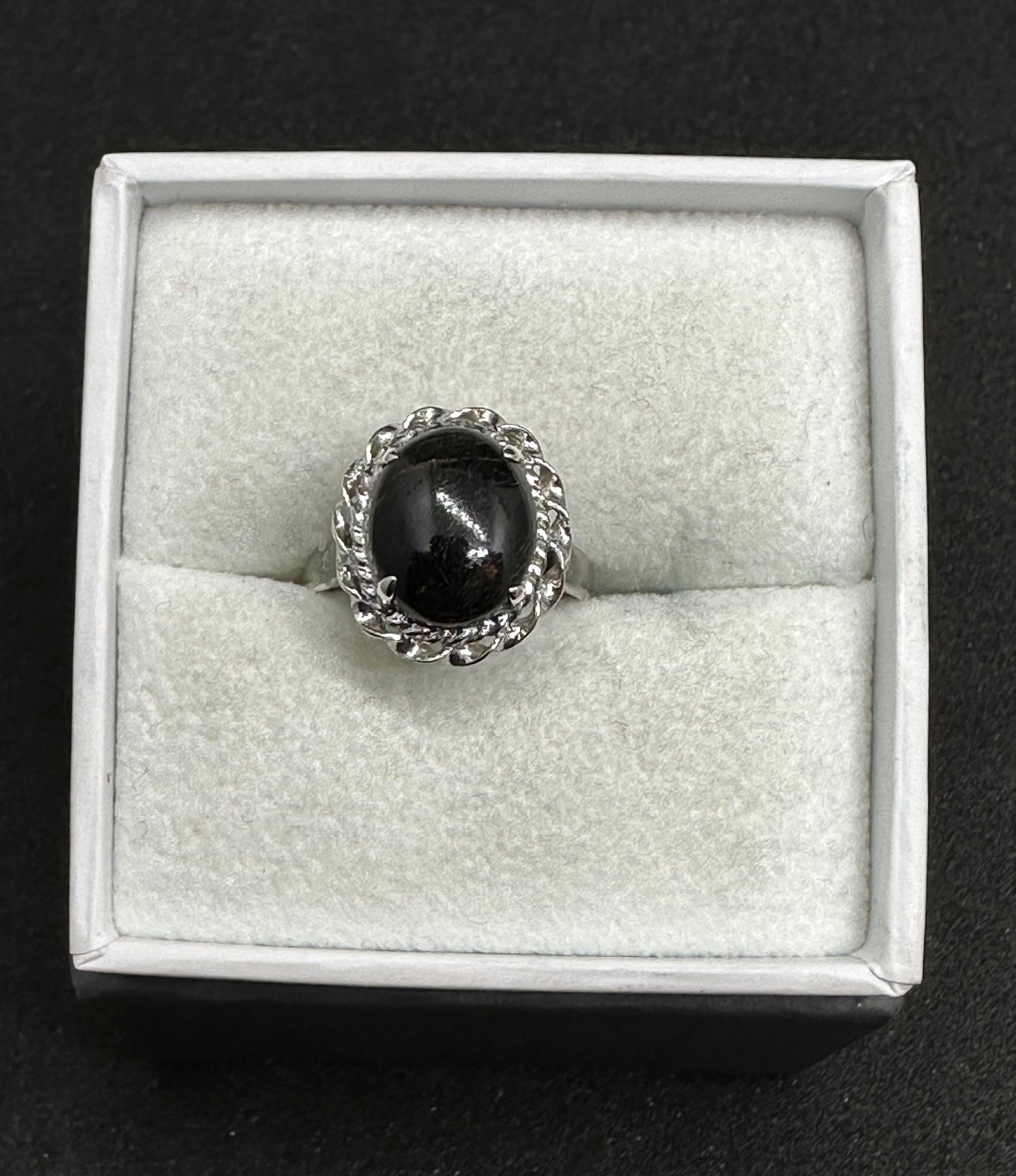 Vintage Art Deco Sterling Silver .925 Black Onyx Twisted Surround Ring Size 7.25