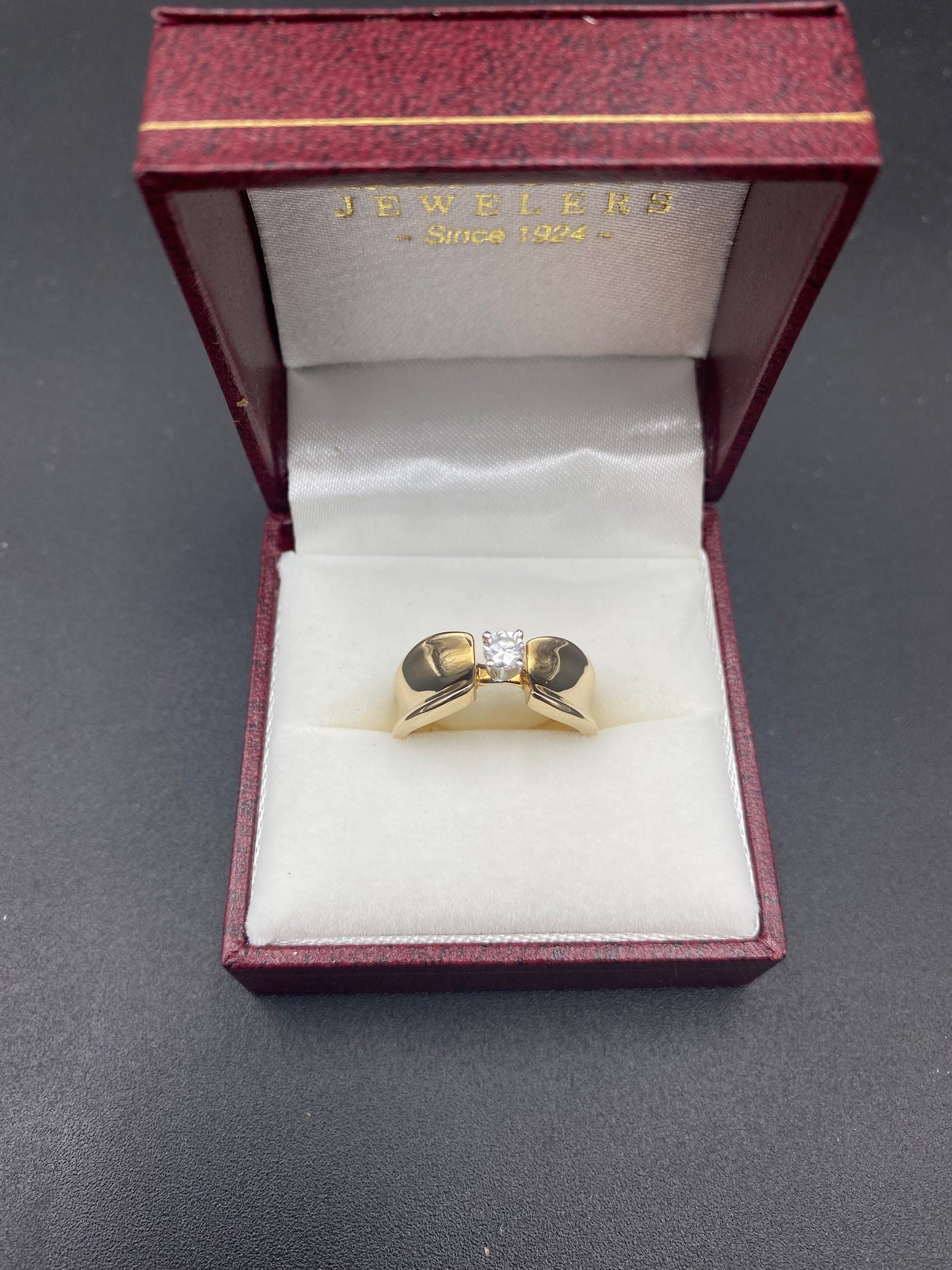 Vintage 14K Yellow Gold Contemporary Diamond Ring - W/ APPRAISAL